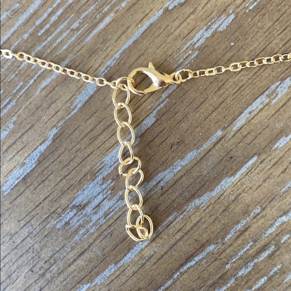 Gold wine bottle simple necklace - Picture 6 of 6